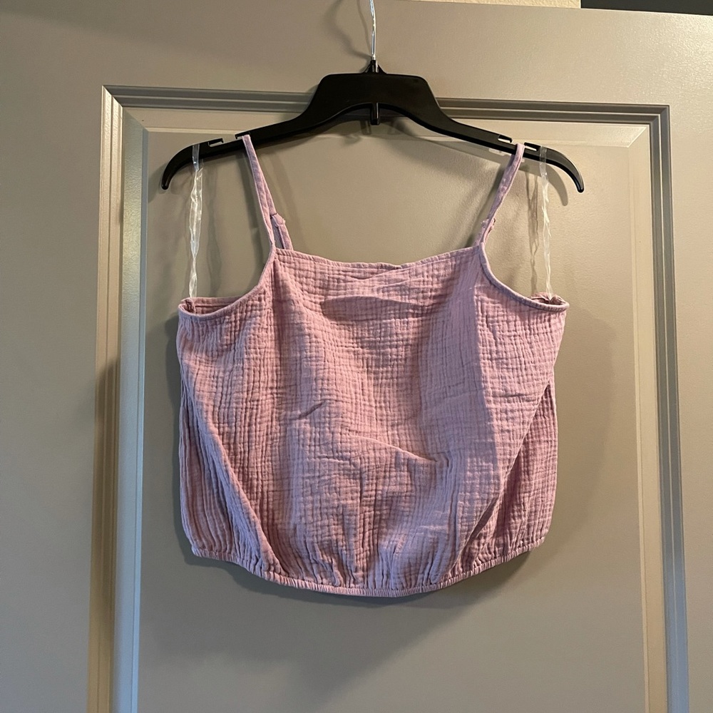Purple elastic bottom crop tank size large